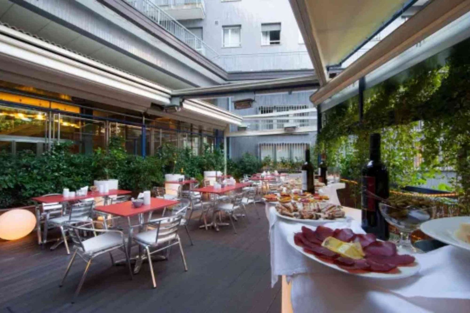 قاعة فندق بريرا